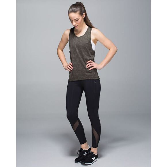 LULULEMON Run For Days Tank Deep Camo Sz 4 - Picture 6 of 9